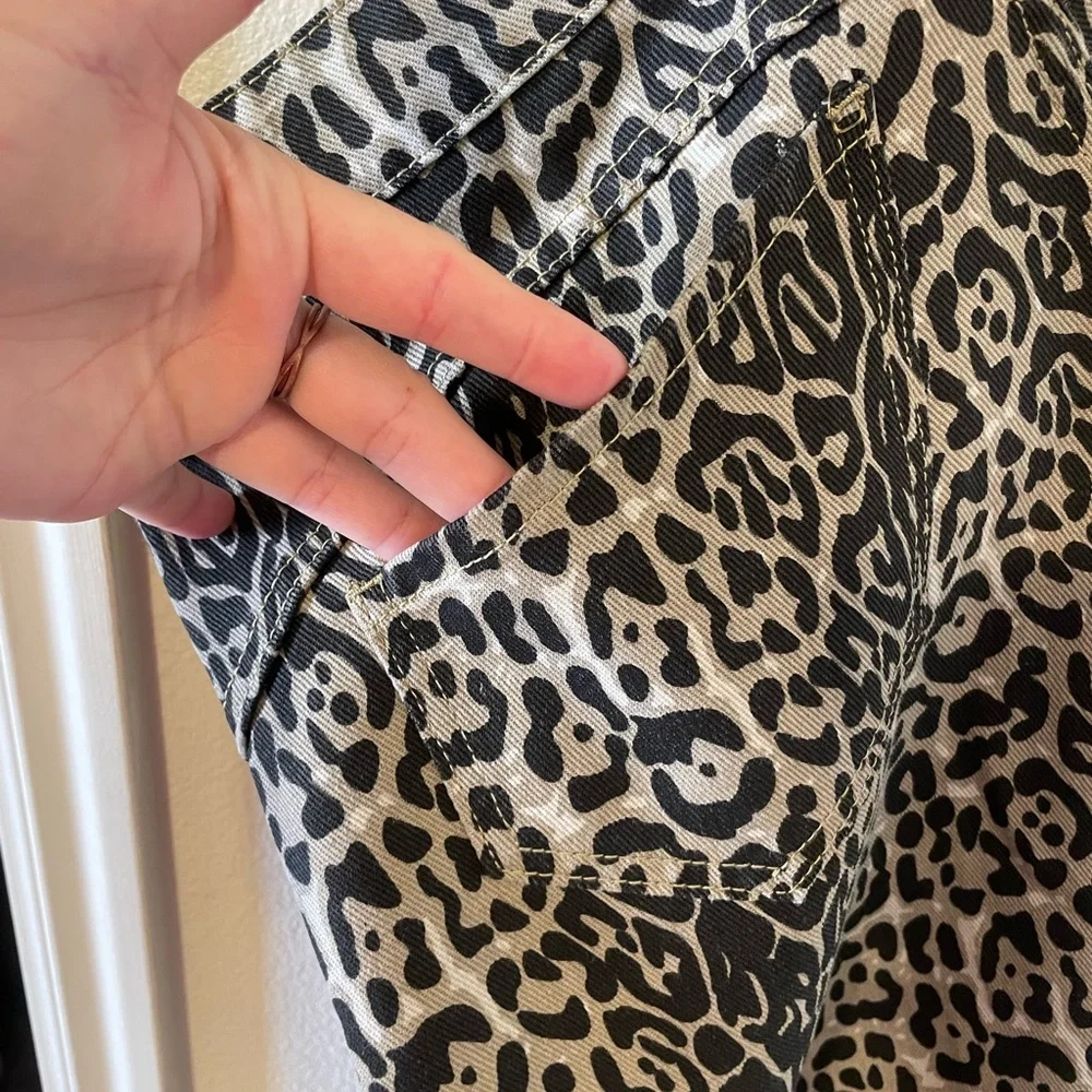Leopard Print Jeans - Picture 2 of 4
